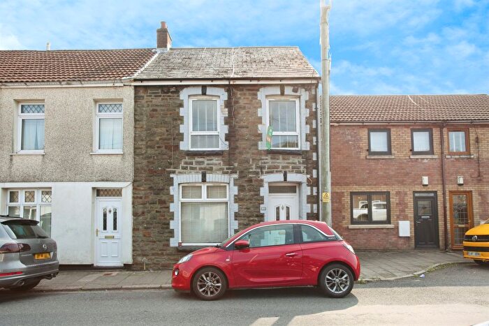 3 Bedroom End Of Terrace House For Sale In Royal Cottages, Maerdy, Ferndale, CF43