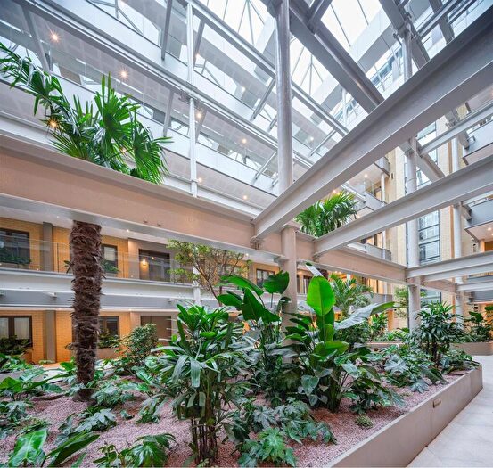 1 Bedroom Flat For Sale In Horlicks Quarter, Slough, SL1