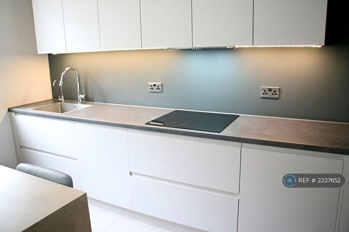 6 Bedroom Detached House To Rent In Dukes Avenue, New Malden, KT3