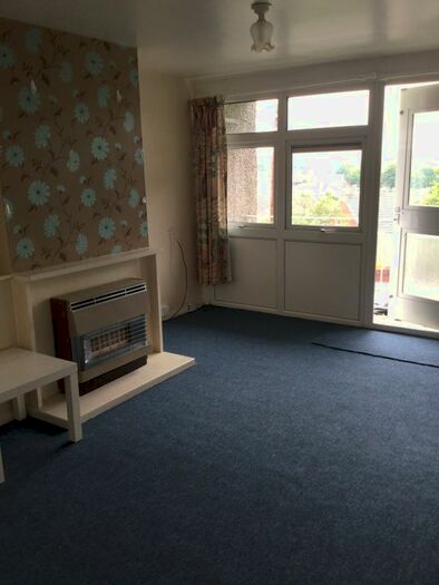 1 Bedroom Flat To Rent In Alderway, Mumbles, SA3