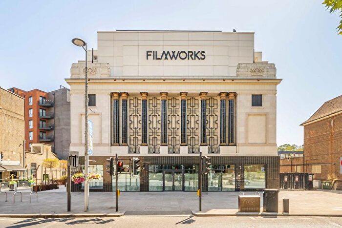 1 Bedroom Flat For Sale In Filmworks Walk, Ealing, W5