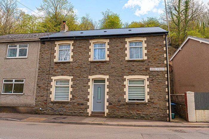 3 Bedroom Semi-detached House For Sale In High Street, Llanhilleth, NP13