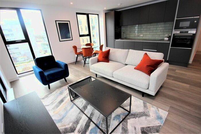 2 Bedroom Flat To Rent In Red, Media City Uk, Salford, M50