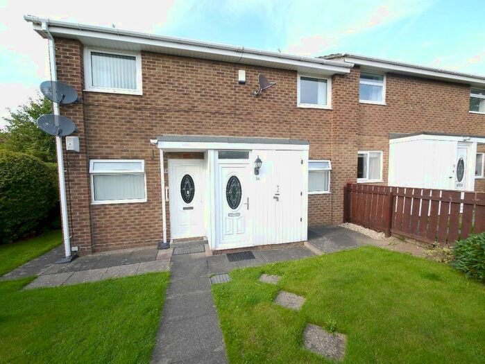 2 Bedroom Flat To Rent In Cannock, Killingworth, Newcastle Upon Tyne, NE12