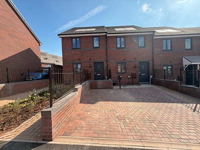 2 Bedroom End Of Terrace House For Sale In Pentland Drive, EX1