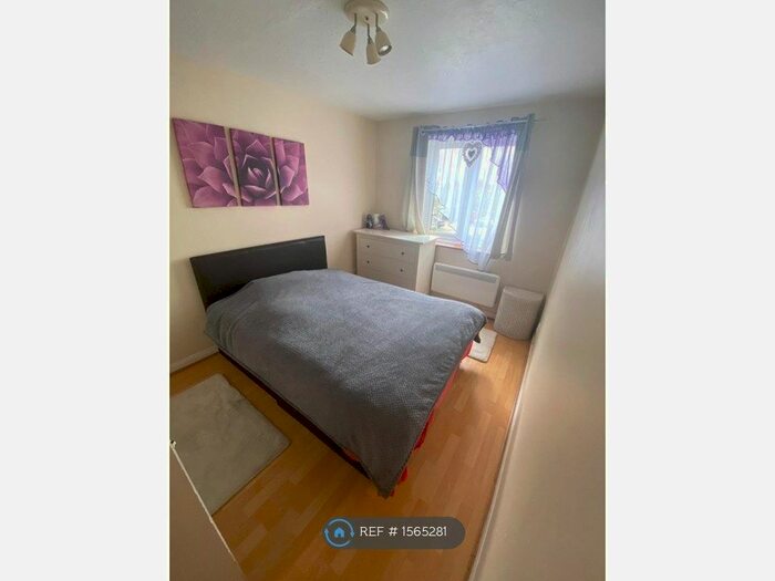 1 Bedroom Flat To Rent In Tippett Rise, Reading, RG2