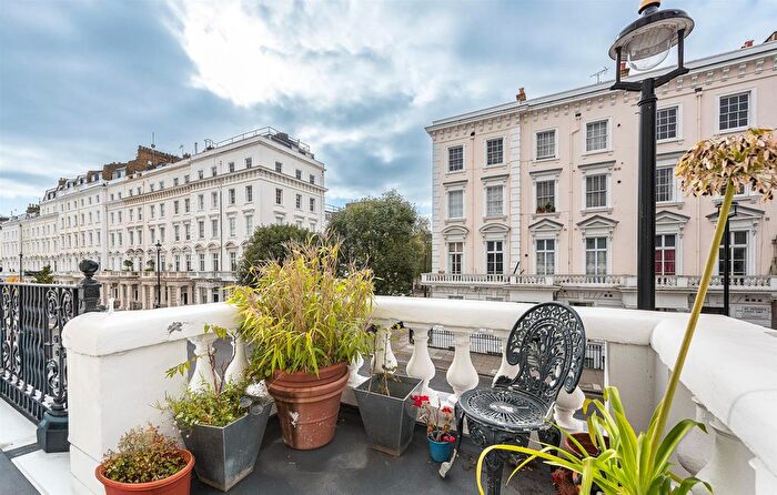 2 Bedroom Flat For Sale In St. Georges Drive, London, SW1V