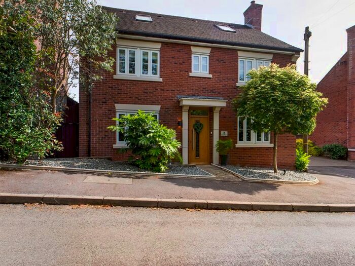 5 Bedroom Detached House For Sale In Pencoed View, Llanmartin, Newport, NP18