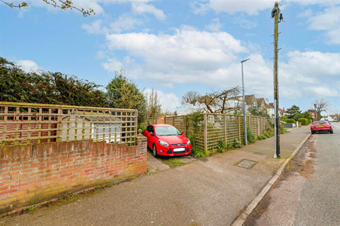 2 Bedroom Semi-Detached Bungalow For Sale In Walton Road, Clacton-On-Sea, CO15