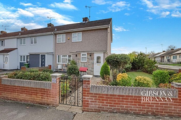 2 Bedroom End Terrace House For Sale In Quilters Straight, Basildon, SS14