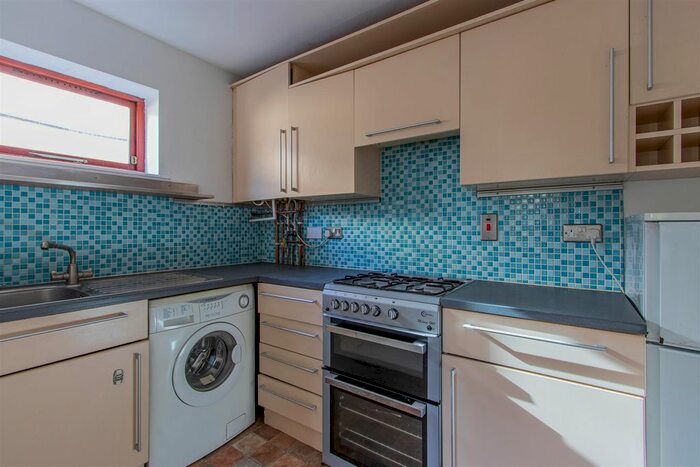 1 Bedroom Flat To Rent In Cathedral Road, Pontcanna, Cardiff, CF11