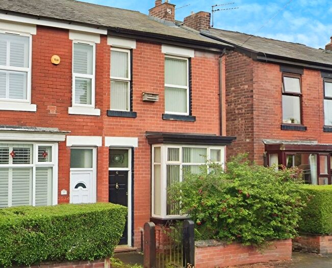 3 Bedroom Semi-Detached House To Rent In Park Street, Manchester, Greater Manchester, M25