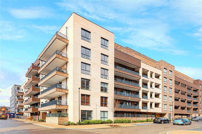 1 Bedroom Flat To Rent In Clarkson Crescent, Walthamstow, London, E17