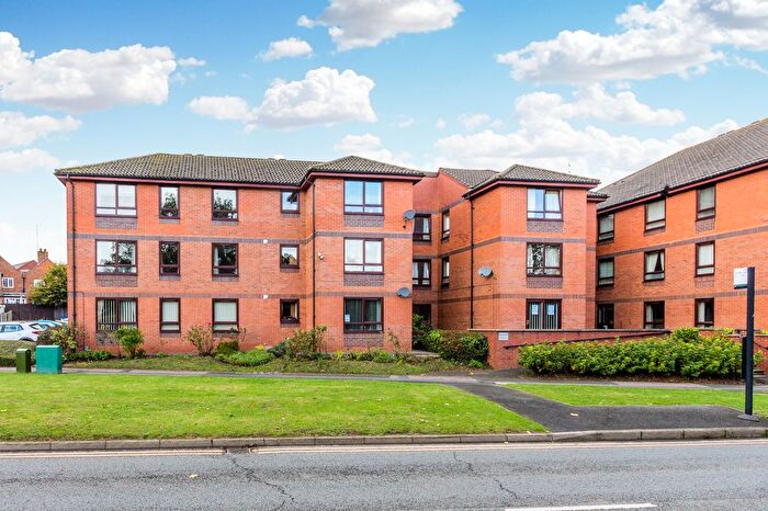 2 Bedroom Flat For Sale In Duck Street, Rushden, NN10
