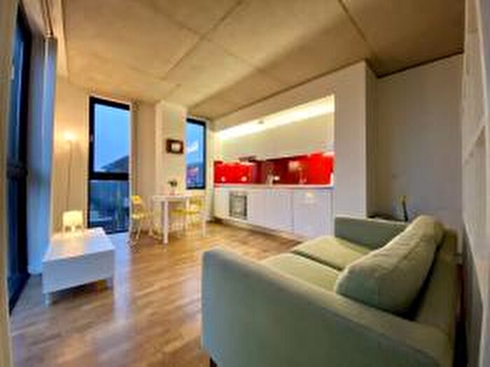 1 Bedroom Flat For Sale In Lampwick Lane, Manchester, M4