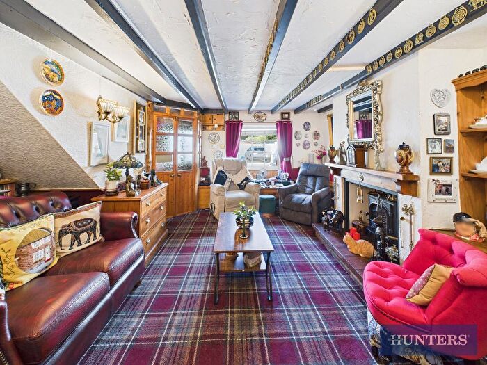 2 Bedroom Cottage For Sale In Hunmanby Street, Muston, Filey, YO14