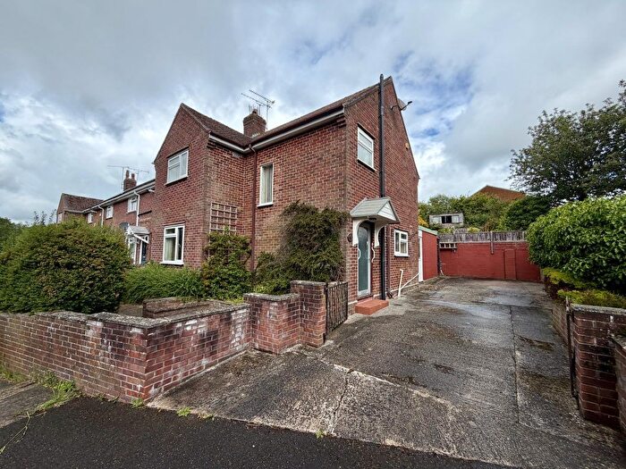 3 Bedroom End Terrace House For Sale In Melrose Road, Yeovil, Somerset, BA21