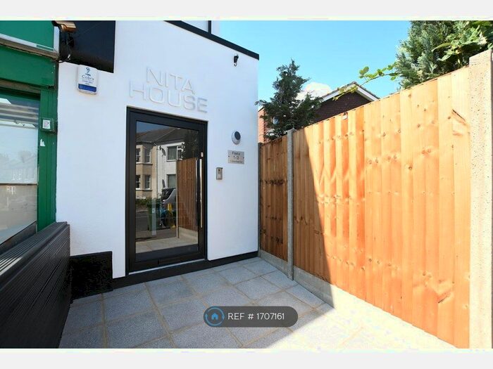 1 Bedroom Flat To Rent In Nita House, Woodford Green, IG8
