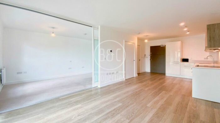 Studio To Rent In Maritime House, Victory Pier ME7