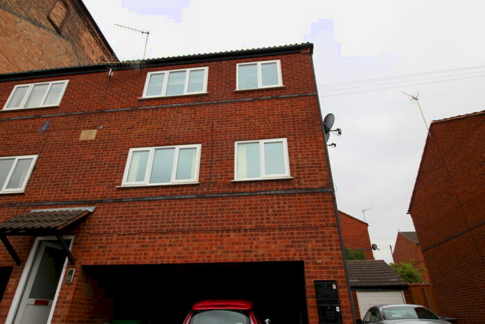 2 Bedroom House To Rent In Victoria Court, Park Street, Lenton, NG7