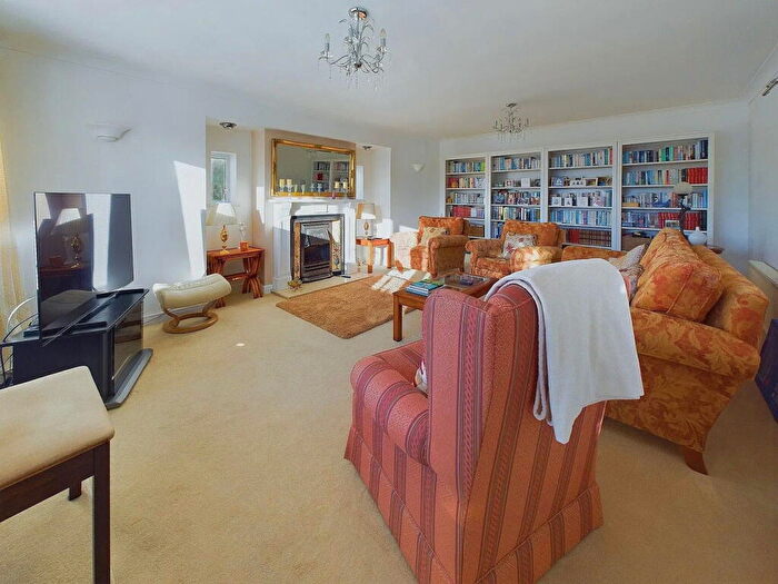 4 Bedroom Detached House For Sale In Old Fort Road, Shoreham By Sea, BN43