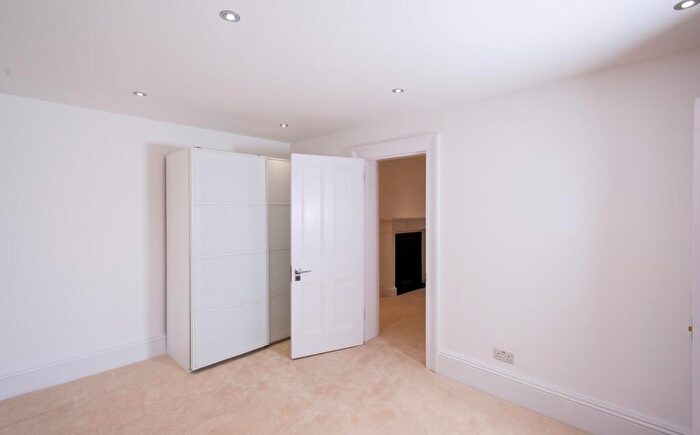 5 Bedroom House To Rent In Blenheim Road, St John's Wood, London, NW8