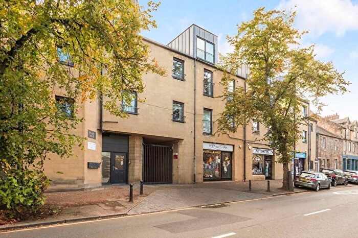 3 Bedroom Penthouse For Sale In High Street, Linlithgow, EH49