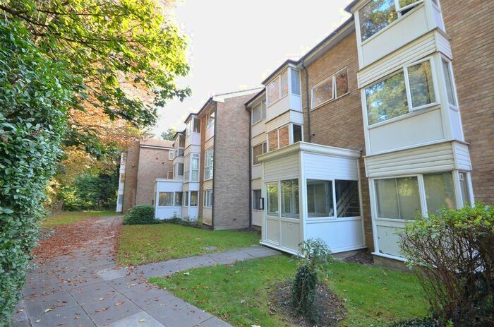 Studio To Rent In Brocket Court, Vincent Road, Luton, LU4