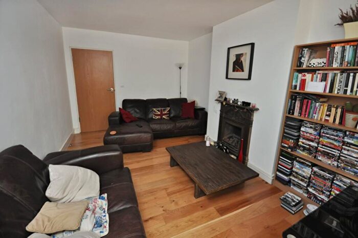 3 Bedroom Flat To Rent In Goldhurst Terrace, South Hampstead, NW6