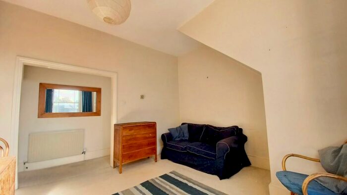 1 Bedroom Flat To Rent In St Paul's Road, Islington, N1