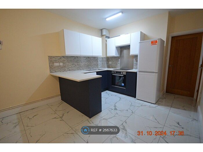 1 Bedroom Flat To Rent In Gainsborough Road, Leicester, LE2