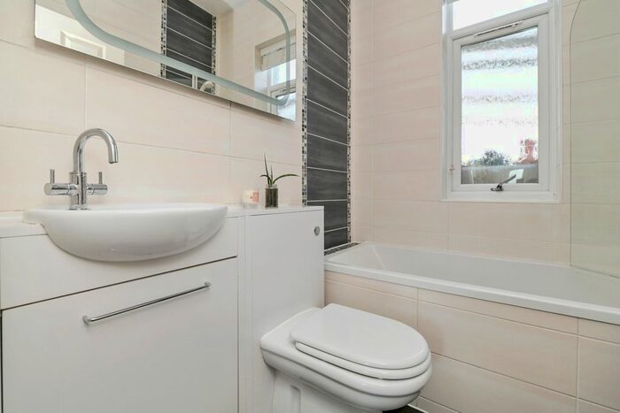 3 Bedroom Semi-Detached Bungalow For Sale In Galadale Drive, Newtongrange, Midlothian, EH22