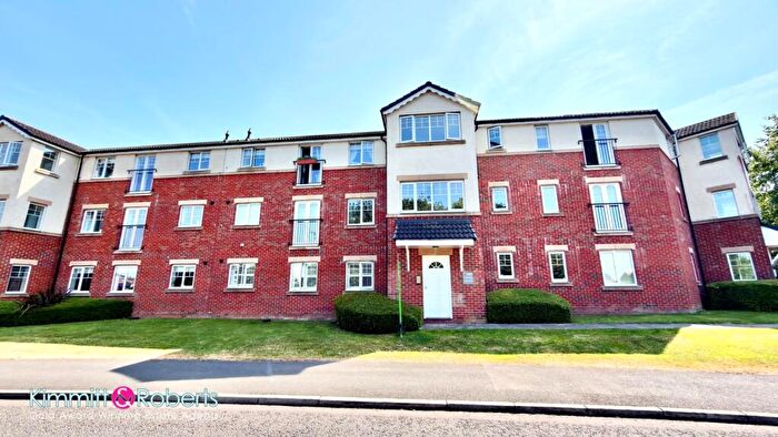 2 Bedroom Flat For Sale In Ellesmere Close, Houghton Le Spring, Tyne And Wear, DH4