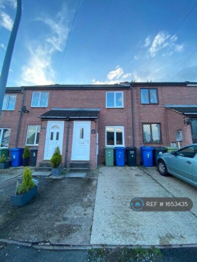 2 Bedroom Terraced House To Rent In Mitchell Way New Whittington, Chesterfield, S43