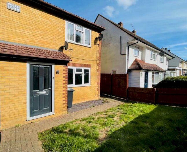 1 Bedroom Flat To Rent In Kellaway Road, Chatham, ME5
