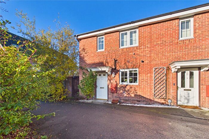 3 Bedroom Semi-Detached House For Sale In Horne Road, Thatcham, Berkshire, RG19