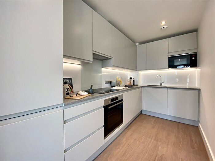 2 Bedroom Apartment To Rent In Thames Quarter, Napier Road, Reading, RG1
