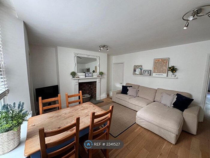 2 Bedroom Flat To Rent In St. Pauls Road, Clifton, Bristol, BS8