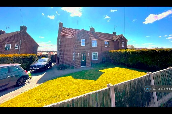 3 Bedroom Semi-Detached House To Rent In Radford Street, Worksop, S80