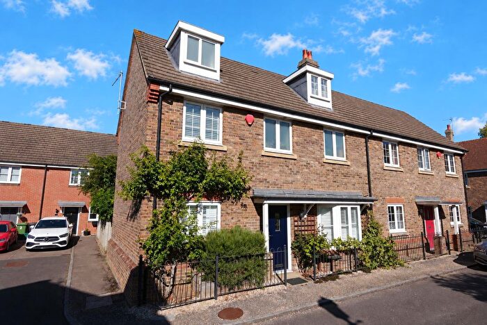 4 Bedroom Semi-Detached House For Sale In Sovereign Place, Wallingford, OX10