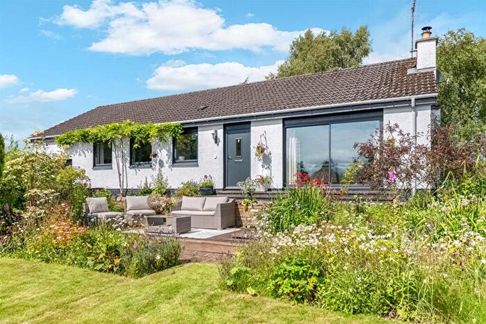 3 Bedroom Detached Bungalow For Sale In Moubray Lane, Crook Of Devon, KY7