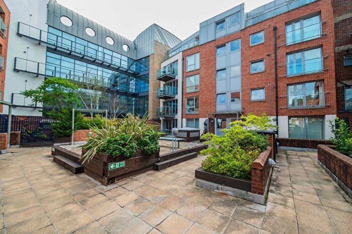 2 Bedroom Flat To Rent In Britton Street, Clerkenwell, EC1M