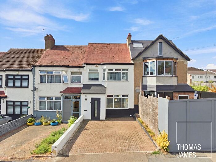 3 Bedroom Terraced House For Sale In Norfolk Avenue, London, N13