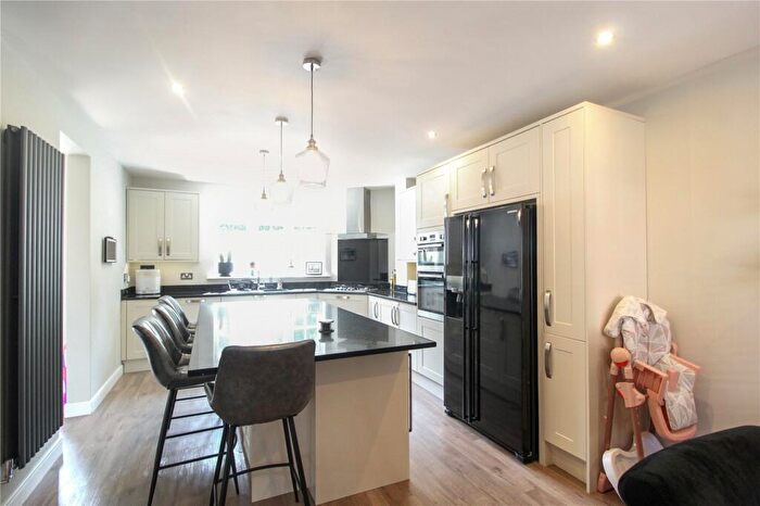 5 Bedroom Detached House For Sale In Temple Way, Rayleigh, Essex, SS6
