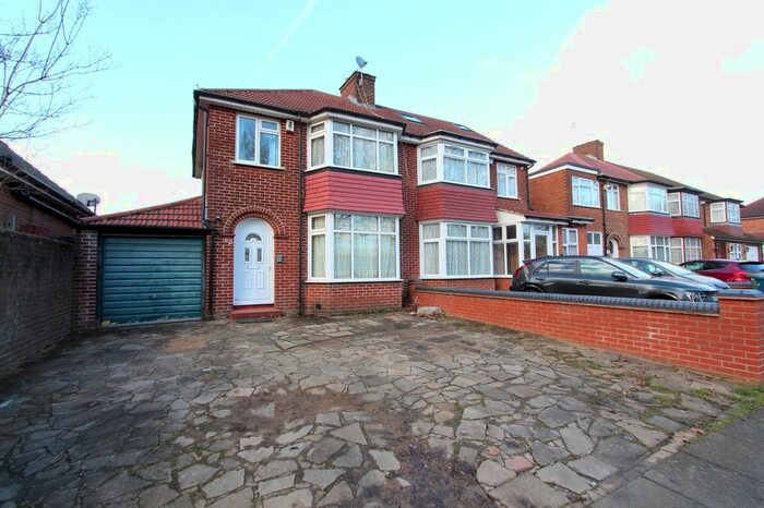 3 Bedroom Semi-Detached House To Rent In Crowshott Avenue, Stanmore, HA7