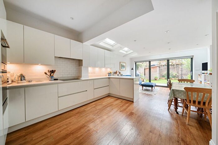 4 Bedroom Terraced House For Sale In Christchurch Avenue, Teddington, TW11