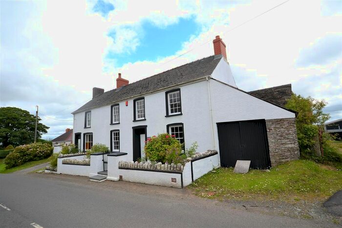 4 Bedroom Detached House For Sale In Maenclochog, Clynderwen, SA66