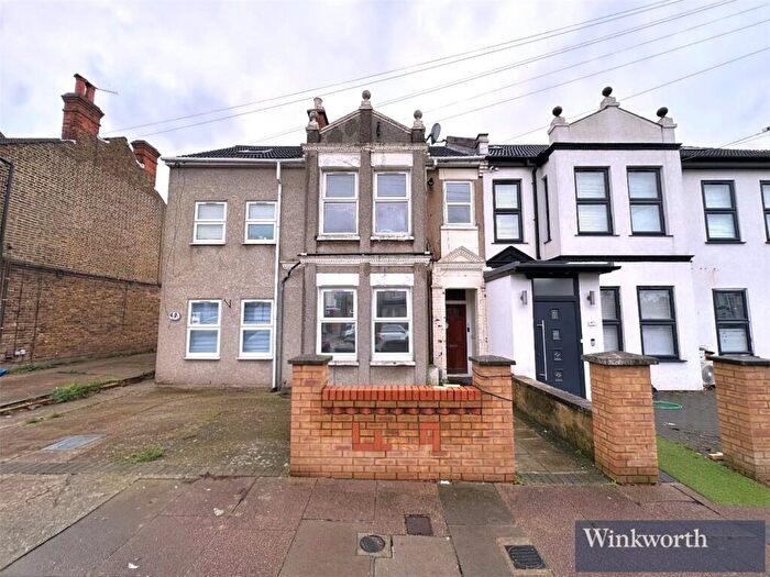 2 Bedroom Apartment To Rent In Spencer Road, Harrow, HA3