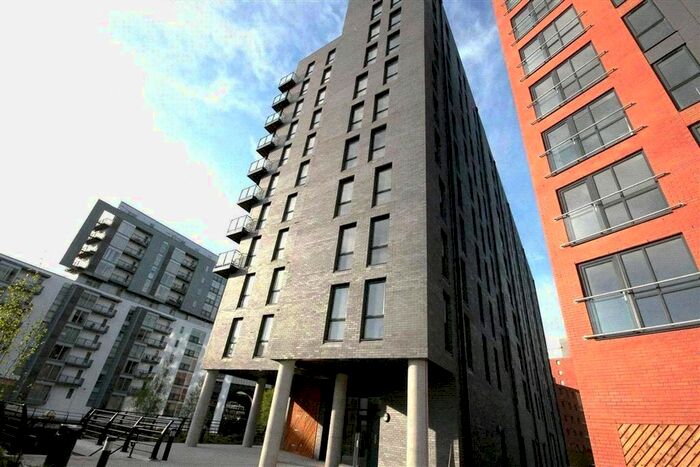 3 Bedroom Flat To Rent In Derwent Street, Salford, M5