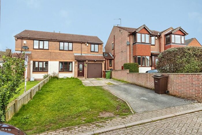 4 Bedroom Semi Detached House For Sale In Richmond Road, Upton, Pontefract, West Yorkshire, WF9